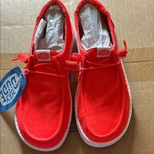 Hey Dude Firey Coral Wendy stretchy canvas